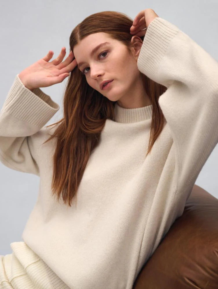 Cashmere Blend Cozy Crewneck in Ivory