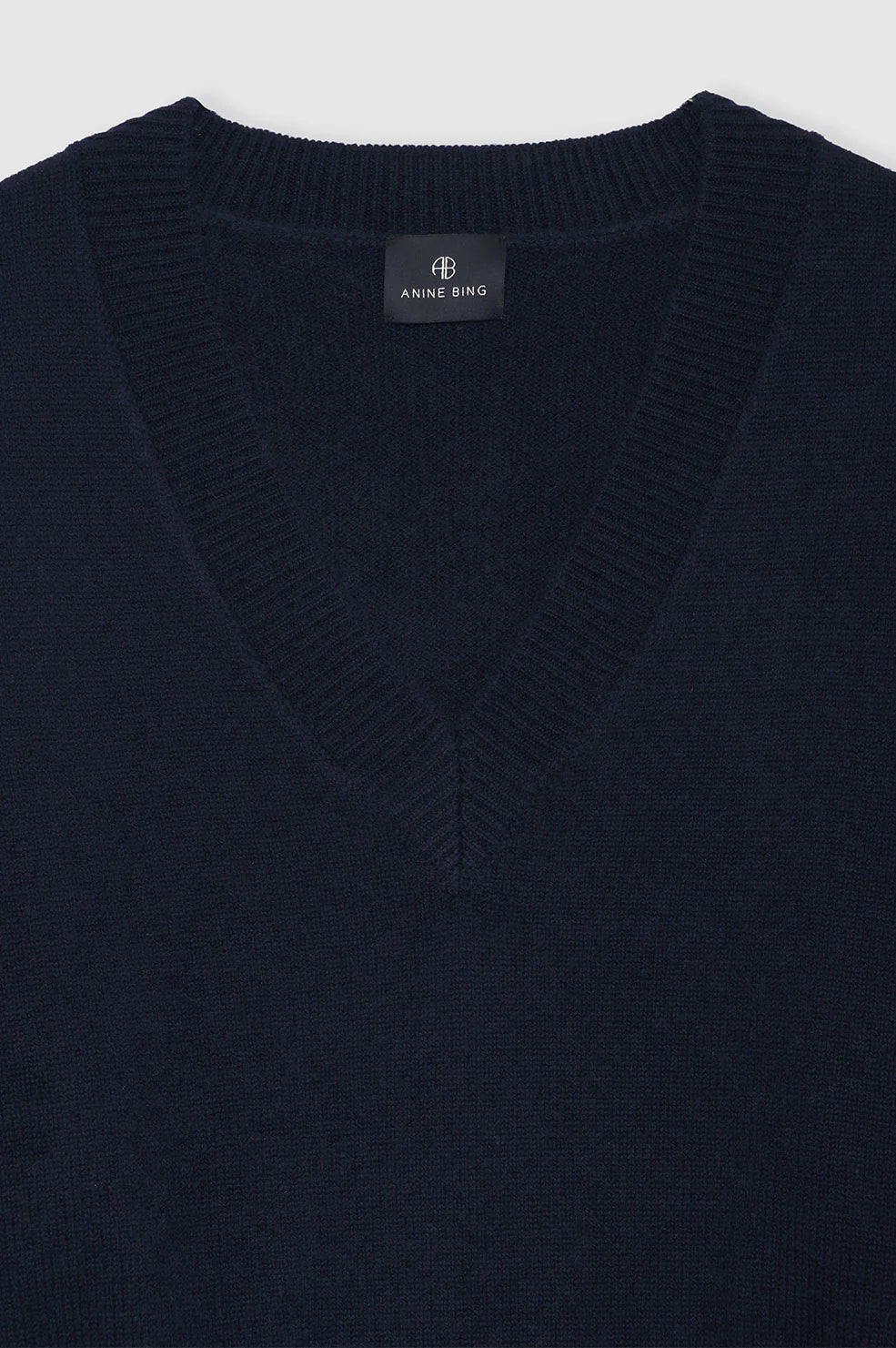 Lee Sweater in Deep Navy