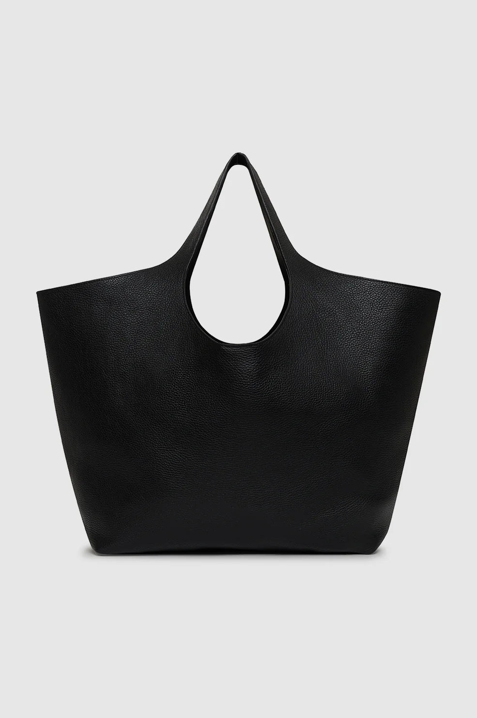 Lili Tote in Black Pebbled