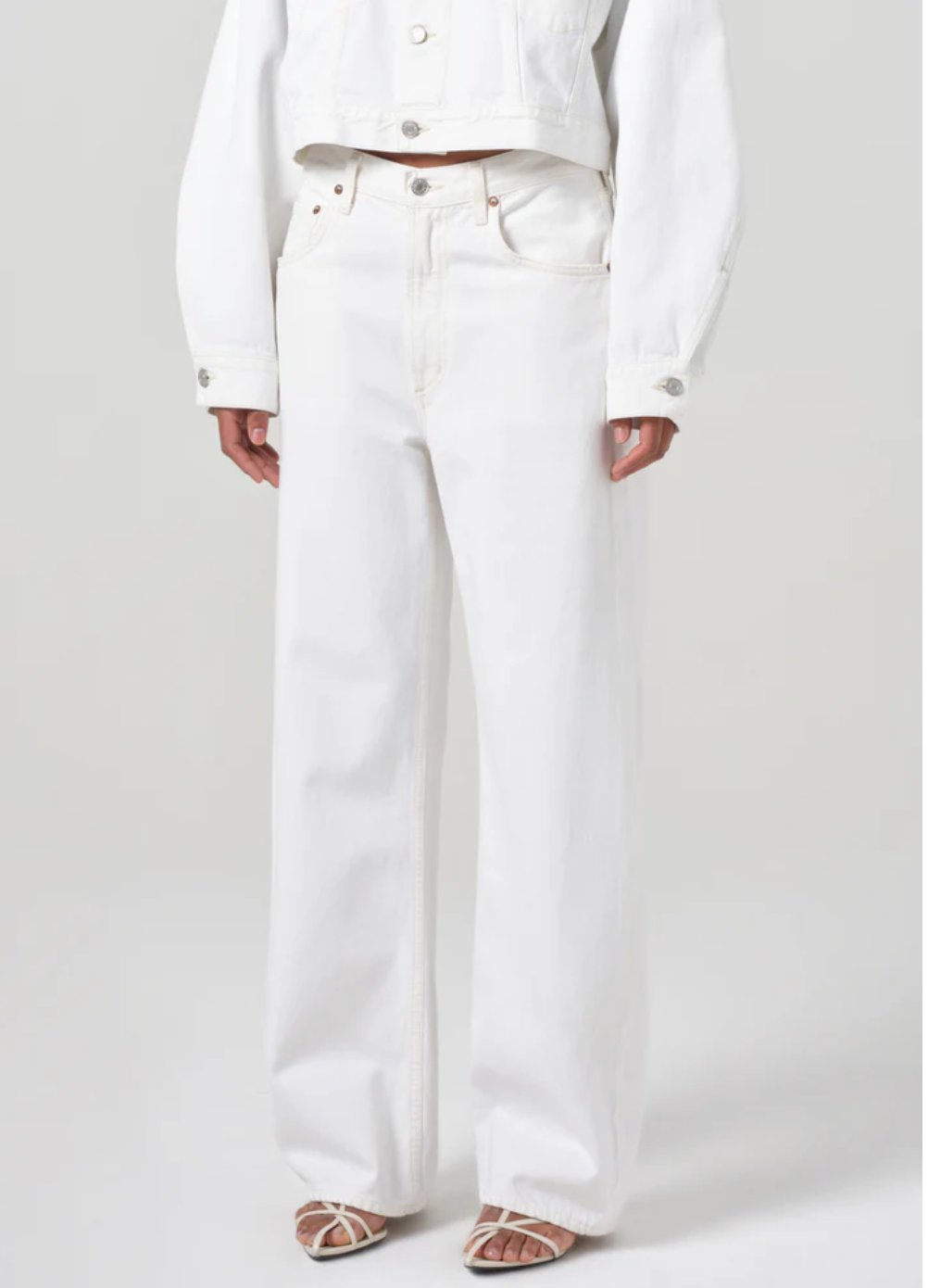 Low Curve Jean in Milkshake