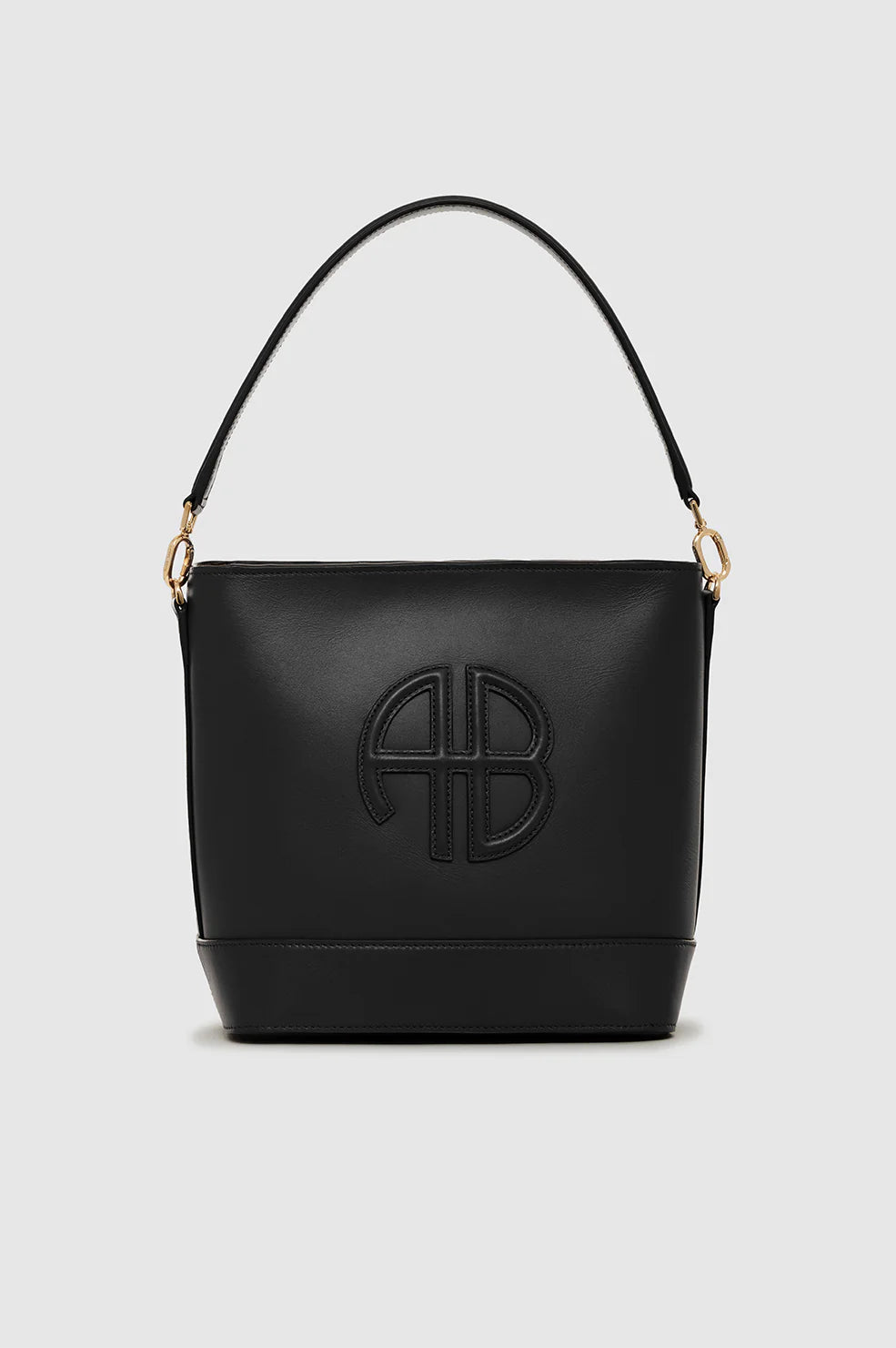Lili Bucket Bag in Black
