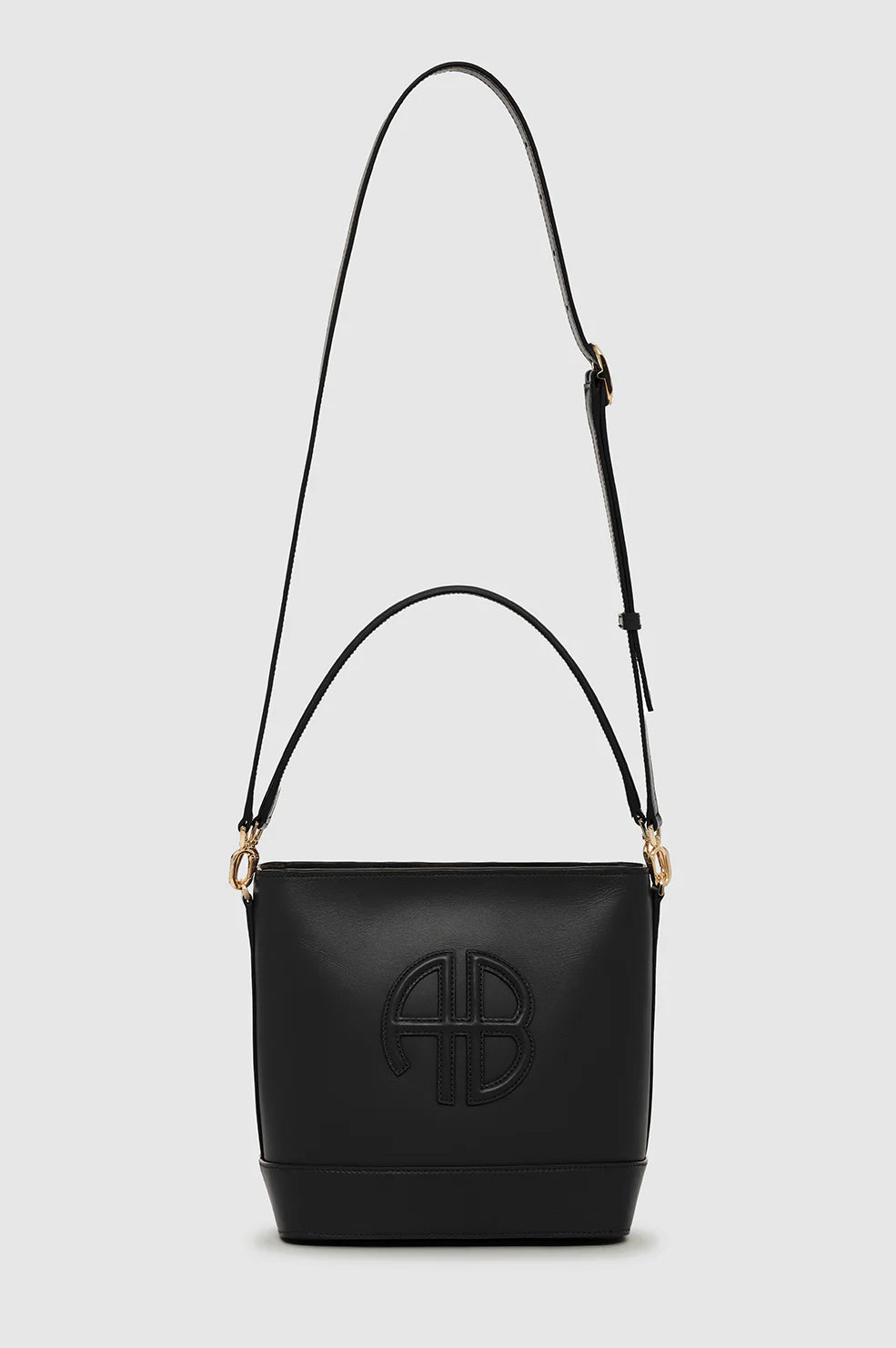 Lili Bucket Bag in Black