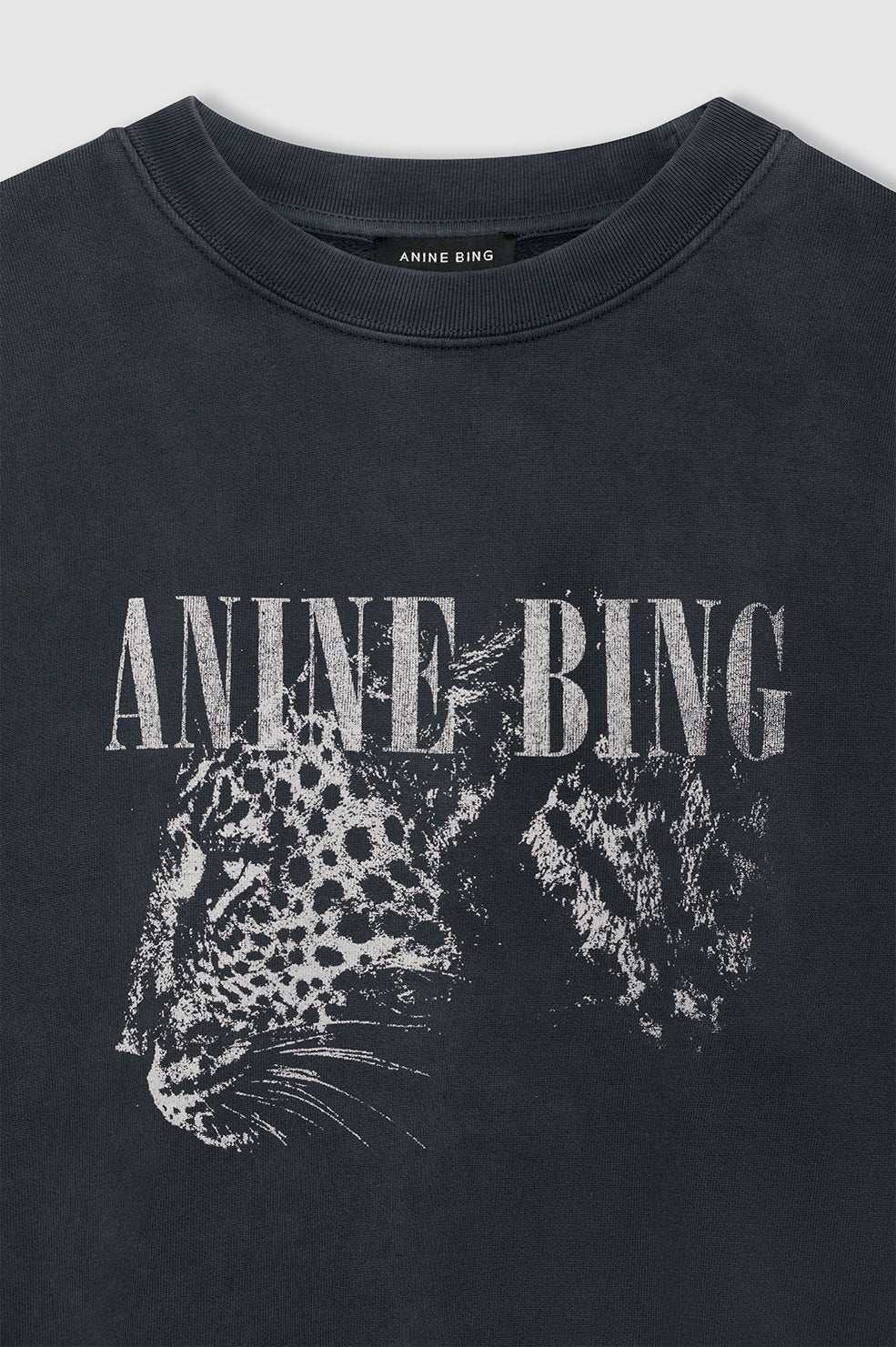 Spencer Sweatshirt Leopard in Washed Black