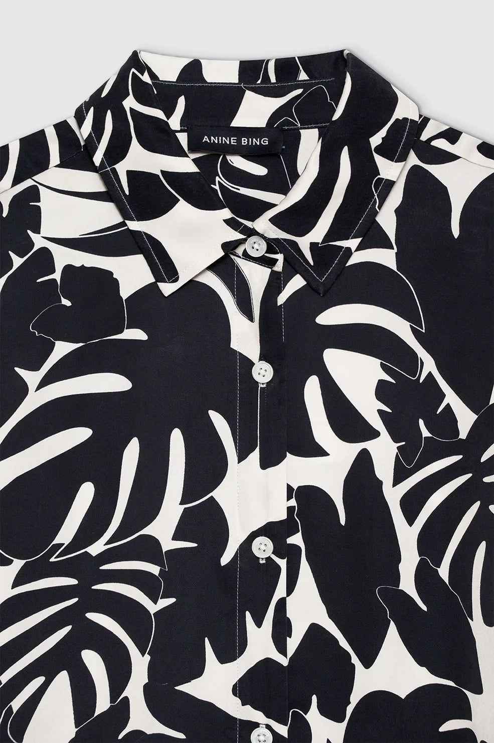 Tristan Shirt in Black Bird of Paradise
