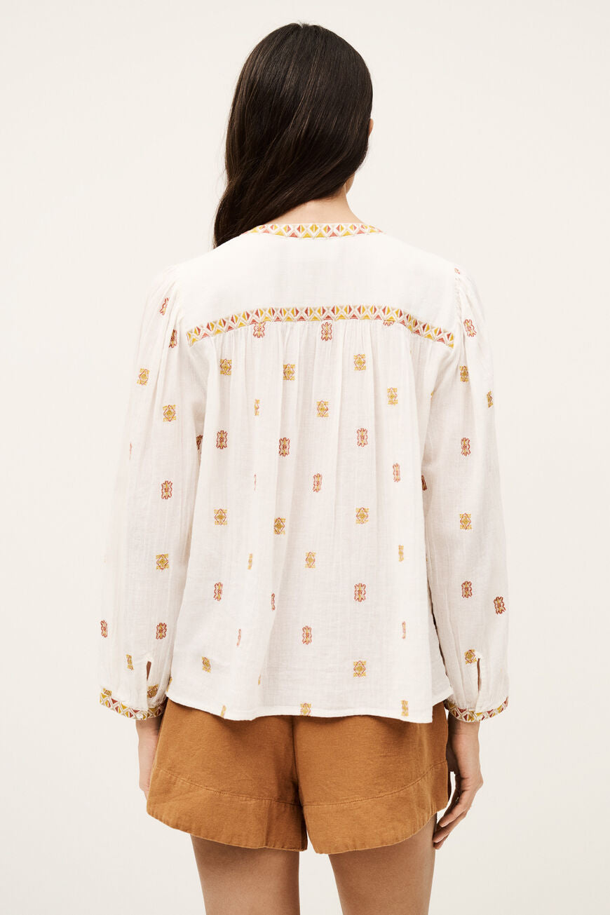 Daphne Shirt. Ecru
