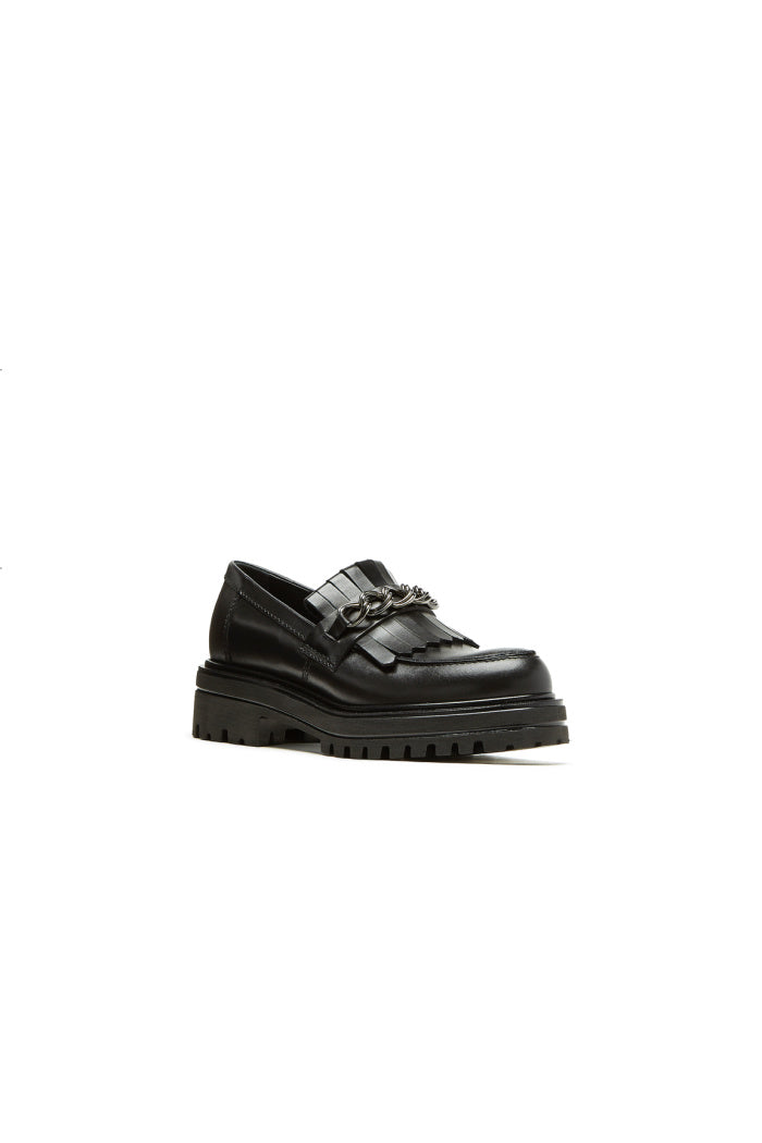 Refringe Leather Loafer in Black