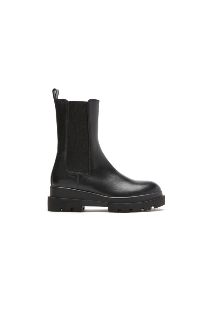 Braydon Leather Boot in Black