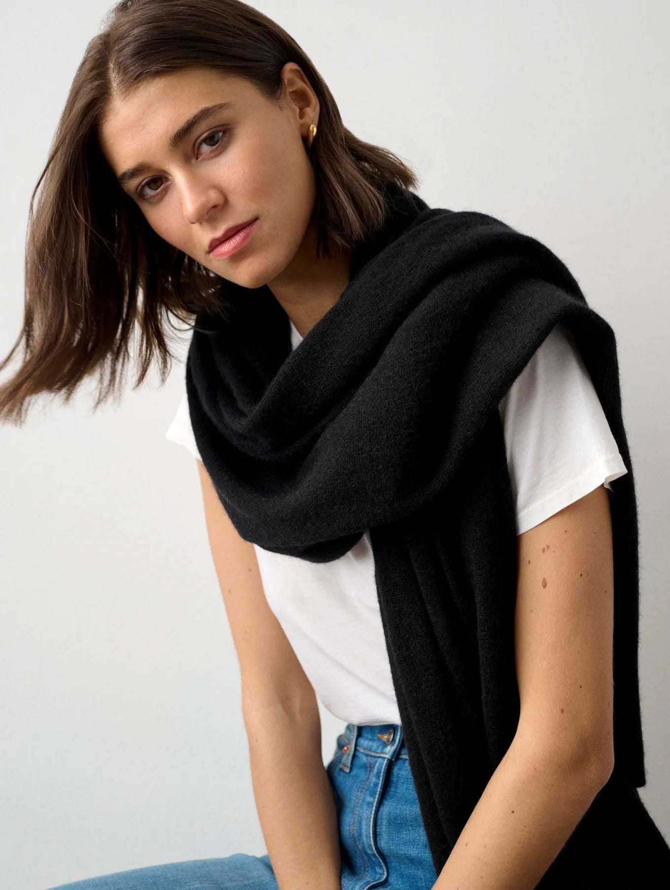 Cashmere Travel Wrap in Black
