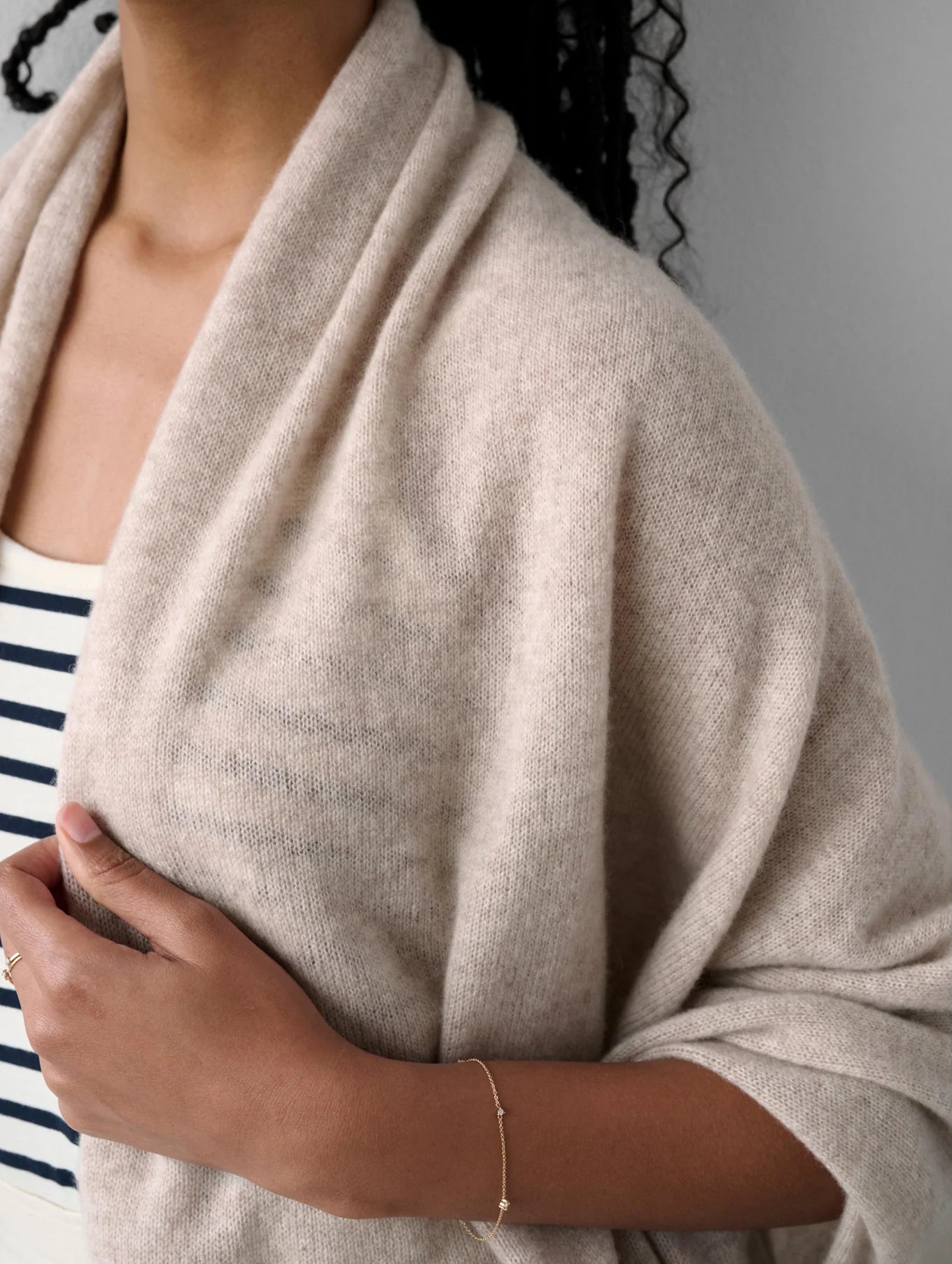 Cashmere Travel Wrap in Sand Wisp Heather
