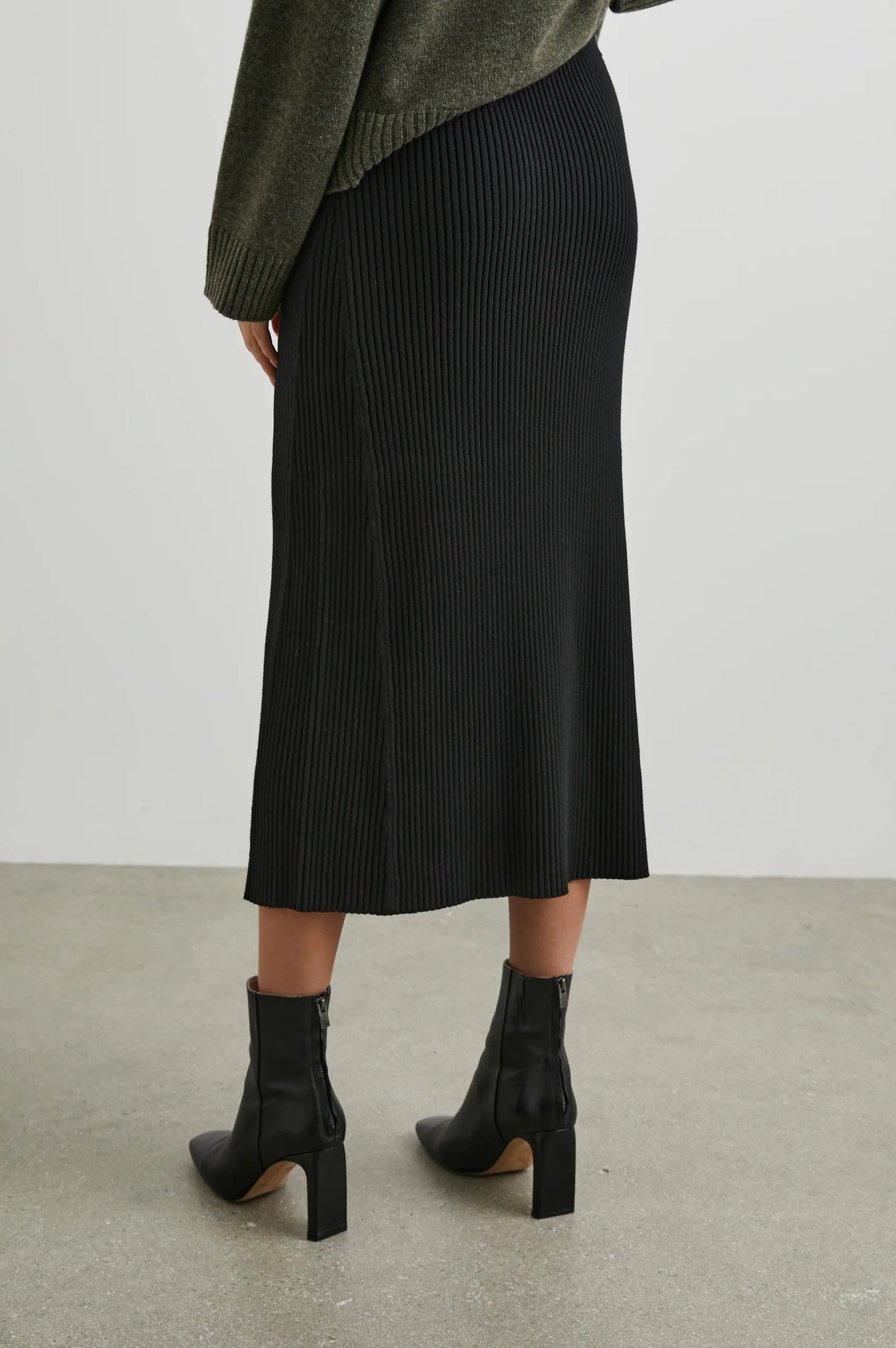 Davina Skirt in Black