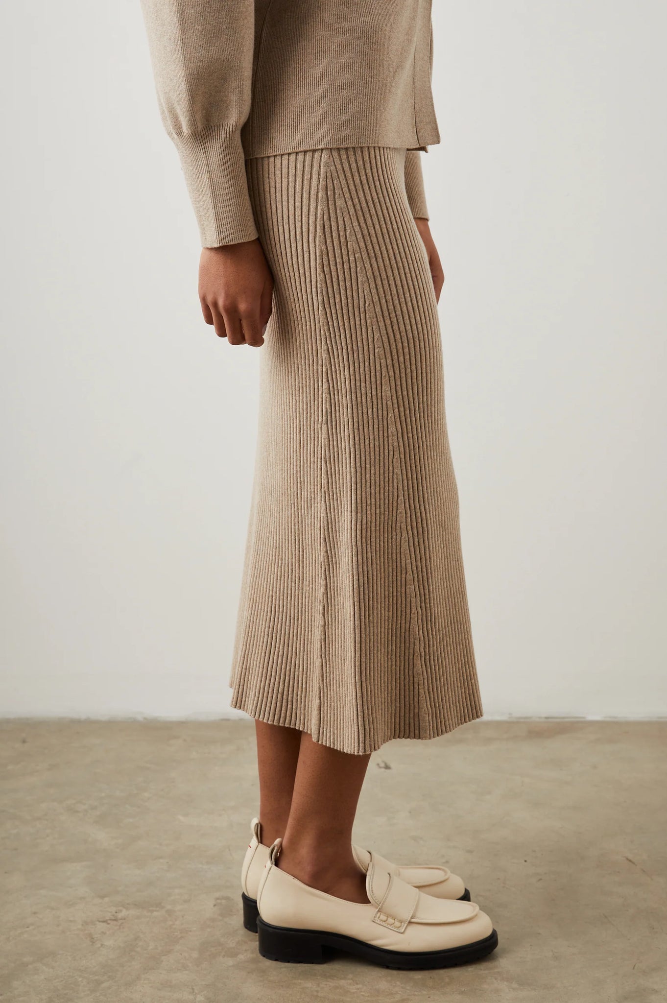 Davina Skirt in Oat