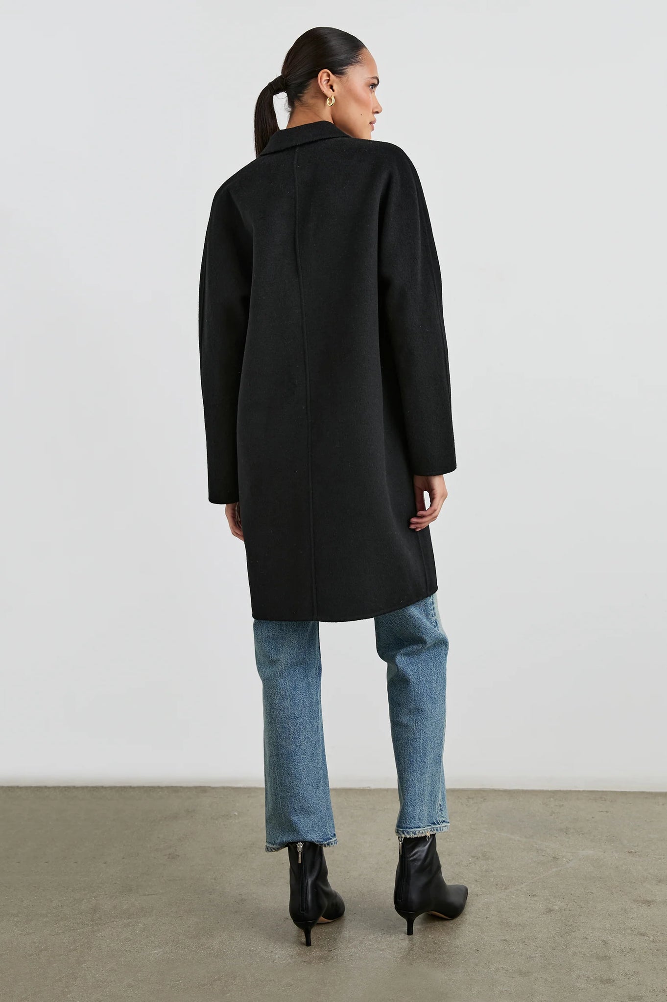 Everest Coat in Black