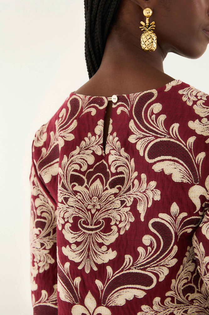 Bicolor Jacquard Waves Long Sleeve Top