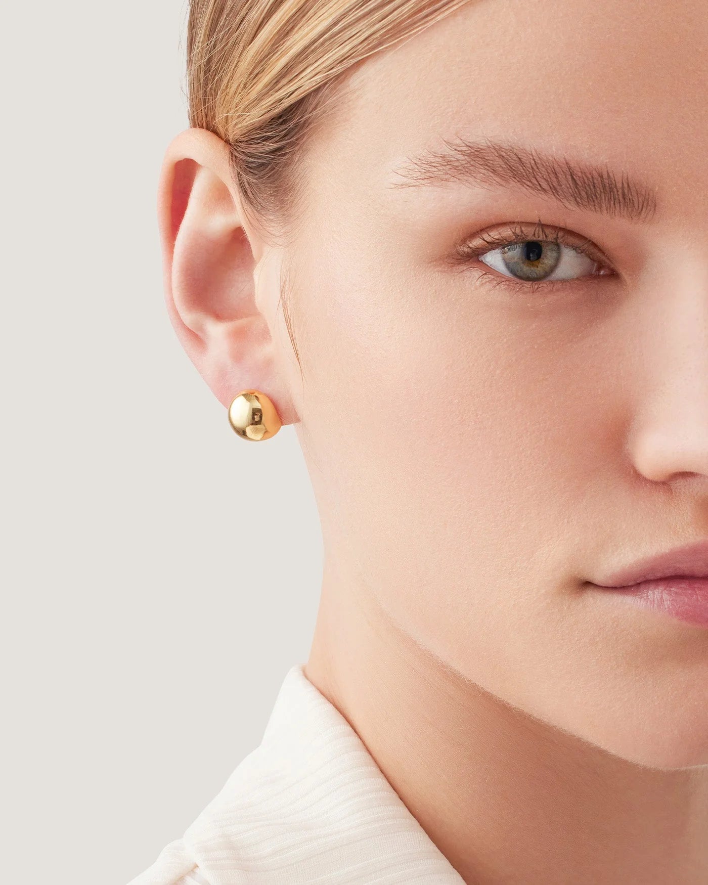 Aurora Studs in Gold