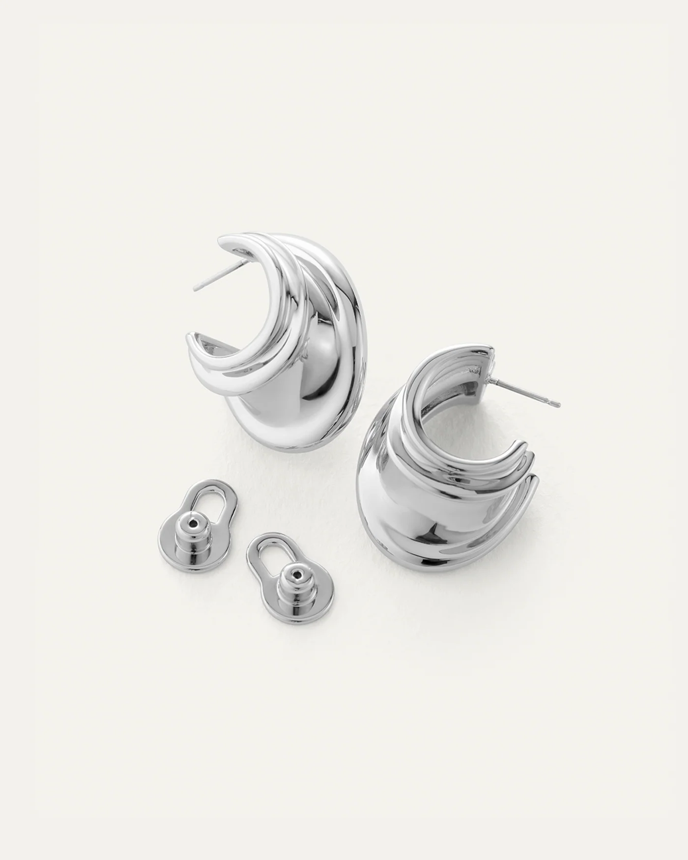 Leona Hoops in Silver