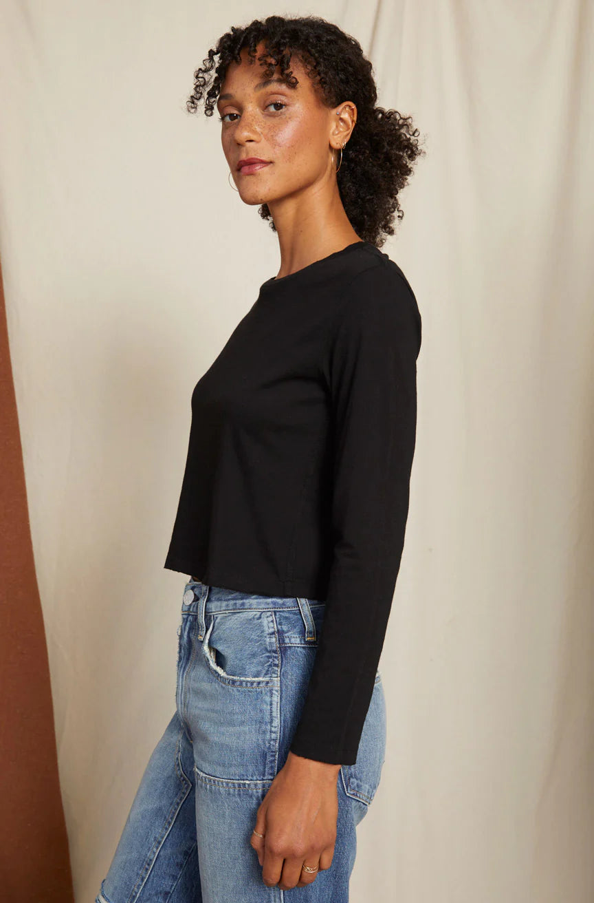 L/S Babe Tee in Black