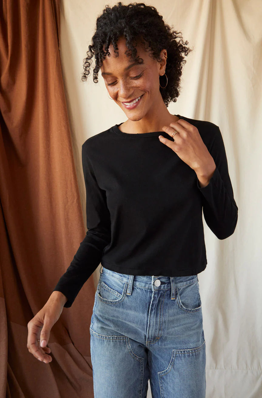 L/S Babe Tee in Black