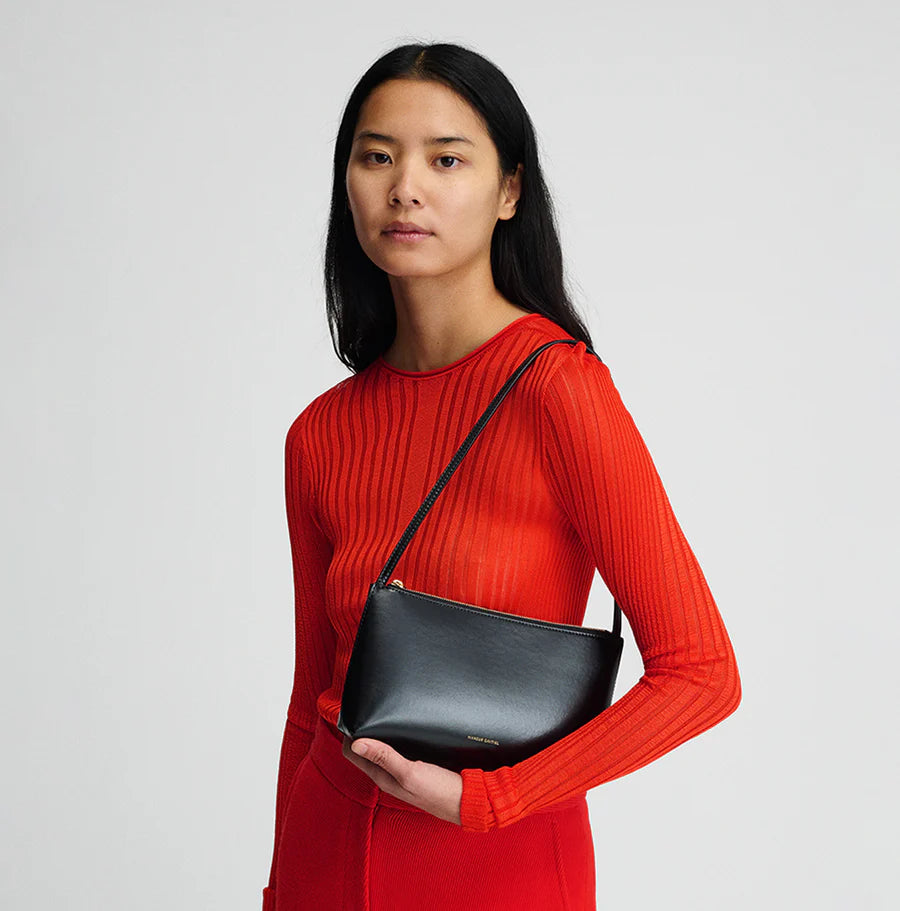 Gaia Shoulder Bag in Black/Flamma