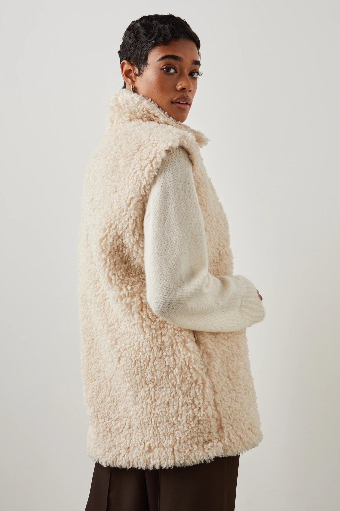 Orion Vest in Ivory