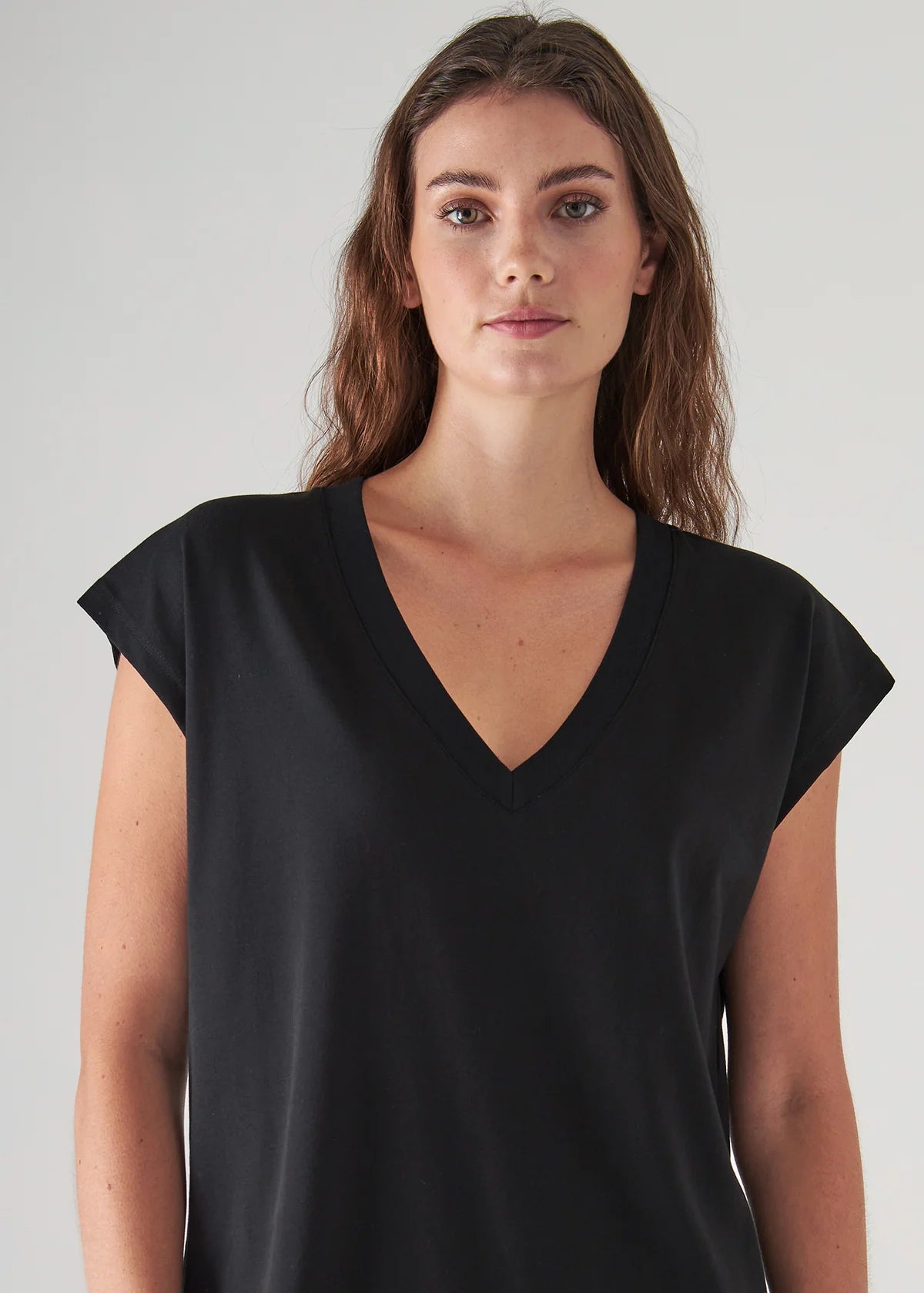 Pima Cotton Stretch Dolman V-Neck T-Shirt in Black