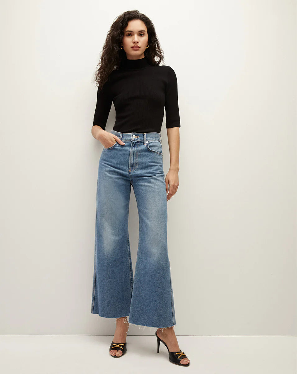Pernia Knit Pullover in Black