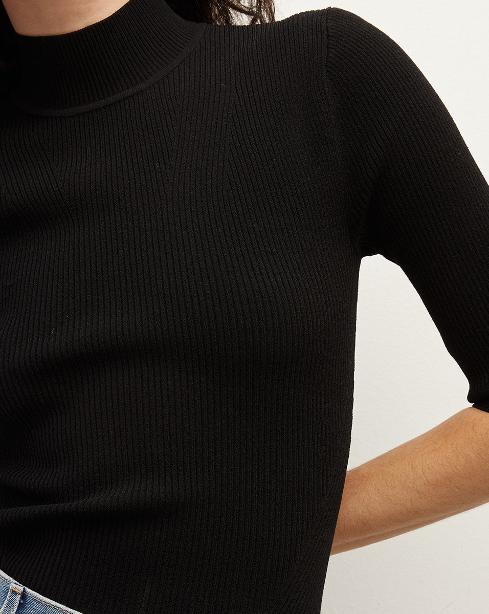 Pernia Knit Pullover in Black