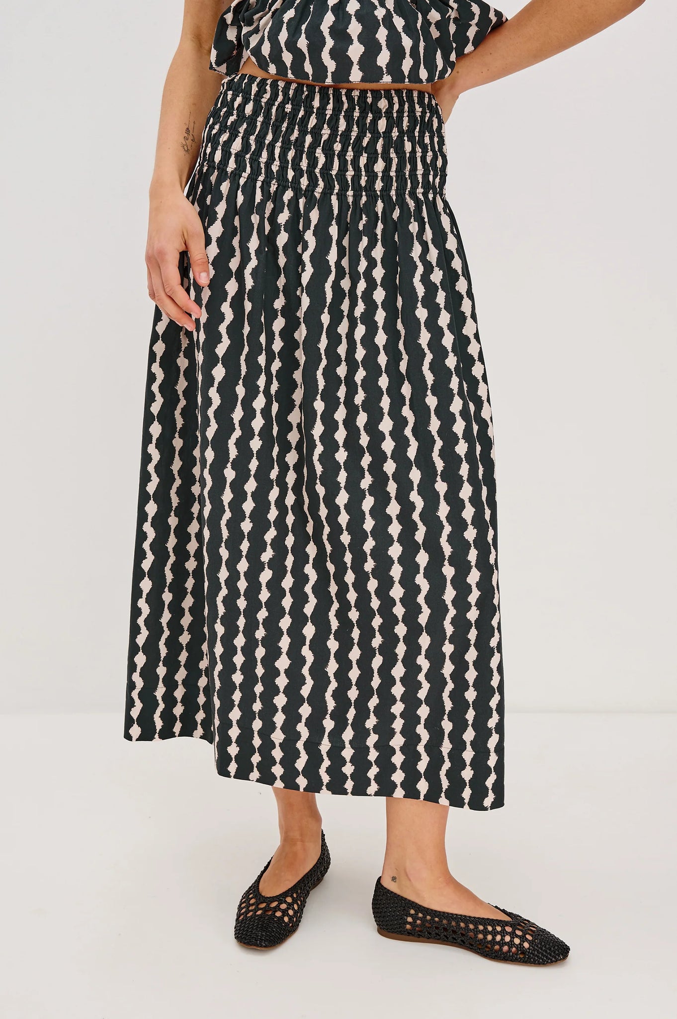 Alessa Skirt in Painted Noir