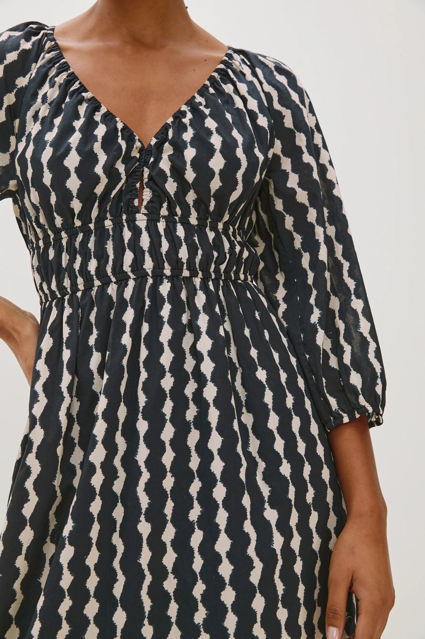 Paio Dress in Painted Noir