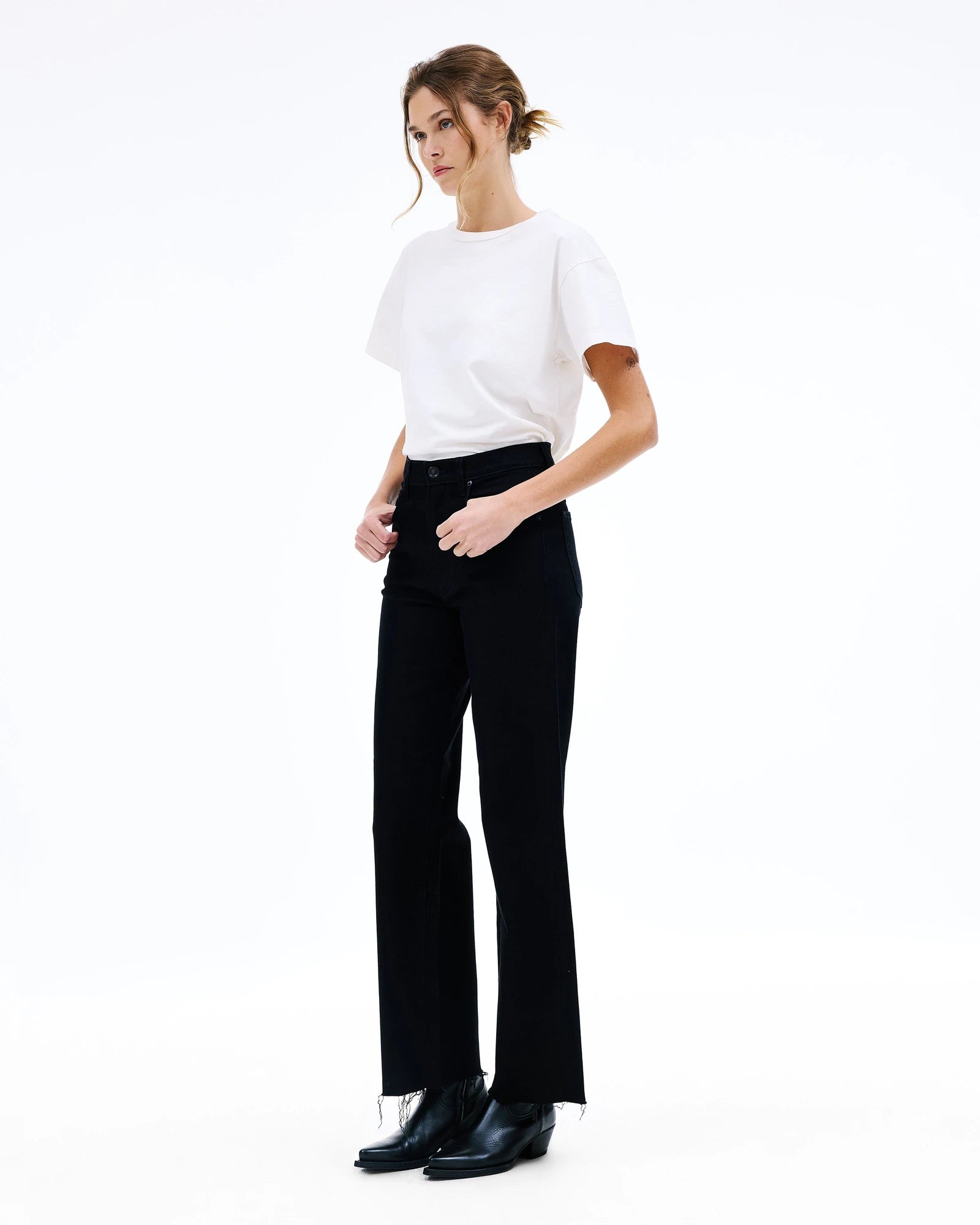 Grace in Jet Black