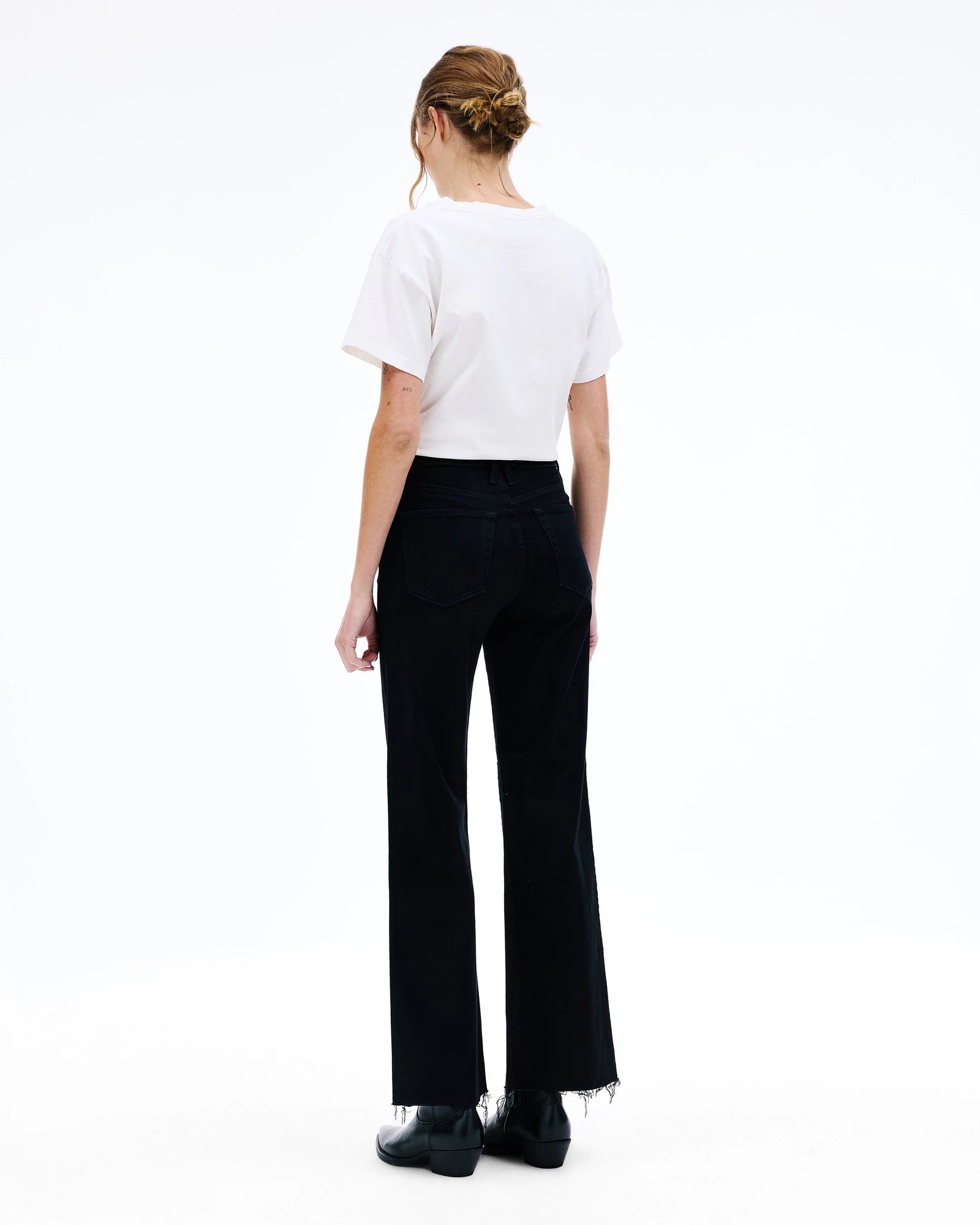 Grace in Jet Black