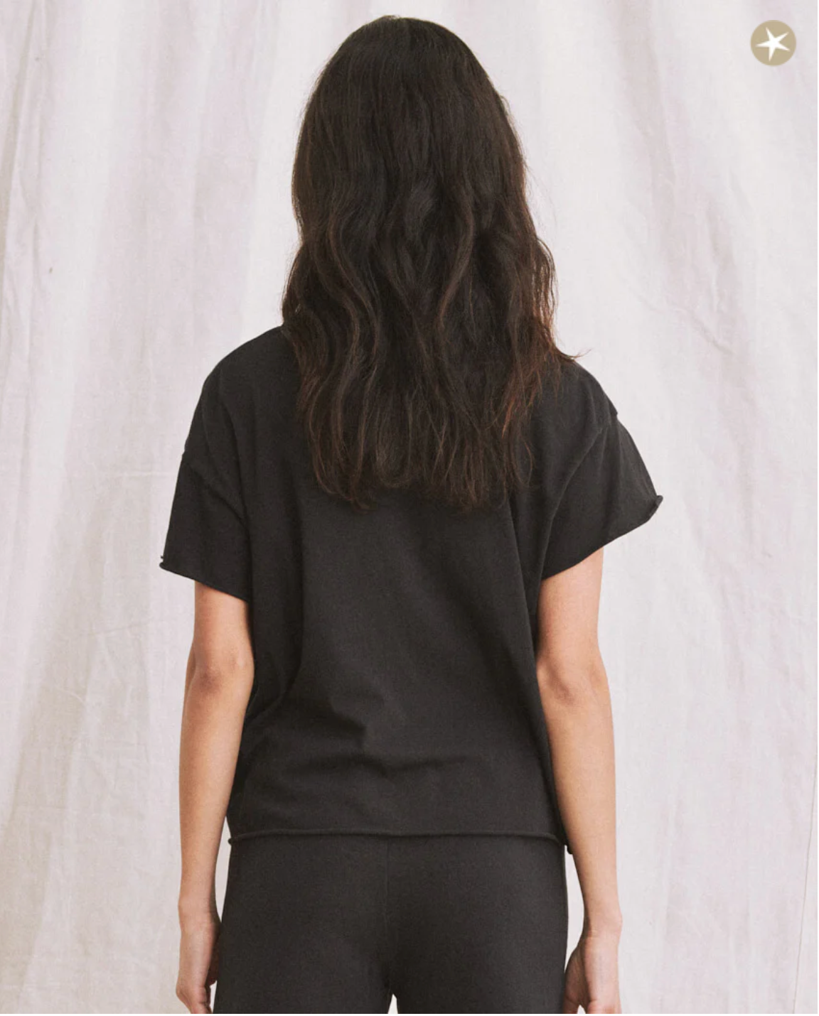 The Crop Tee. Almost Black