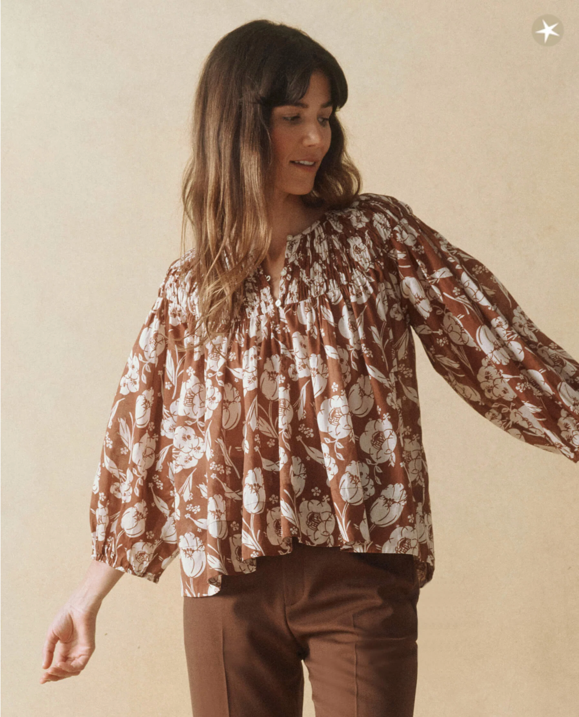 The Swift Top. Hickory Whisper Floral