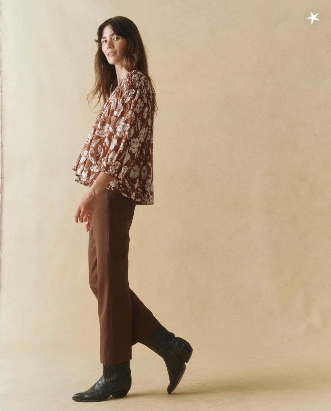 The Swift Top. Hickory Whisper Floral