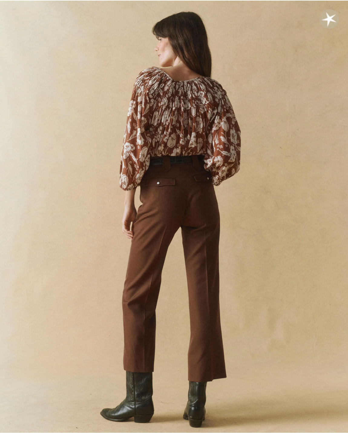The Swift Top. Hickory Whisper Floral