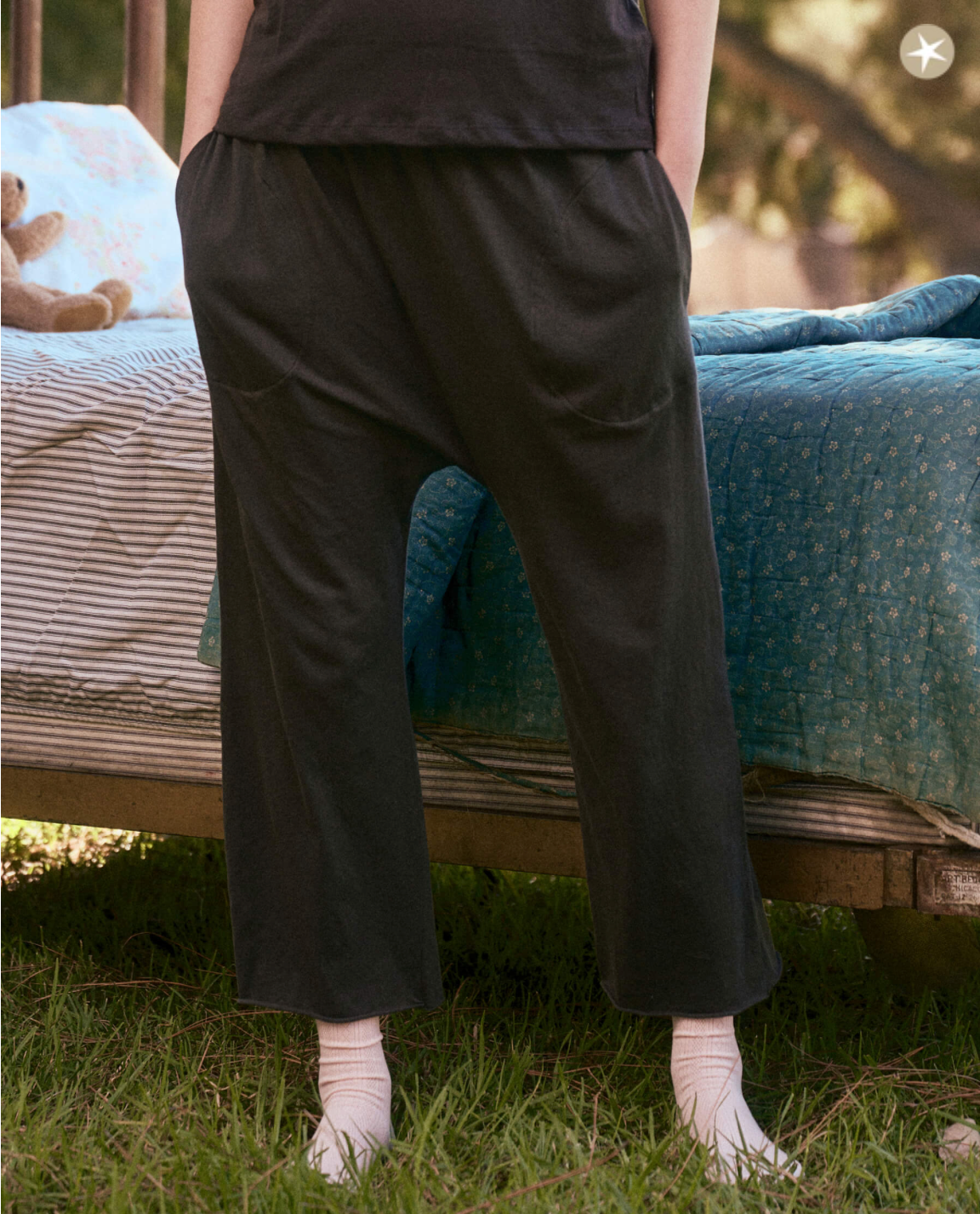 The Lounge Crop. Washed Black