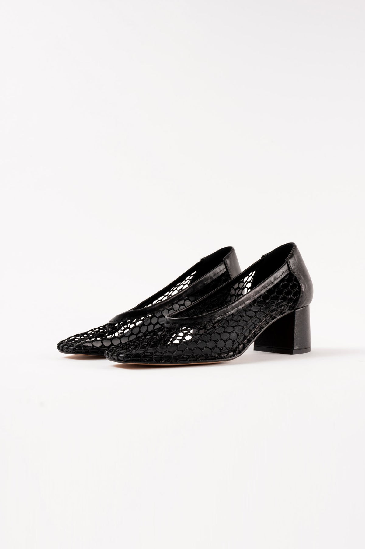 Nova Balles Black Mesh Pumps