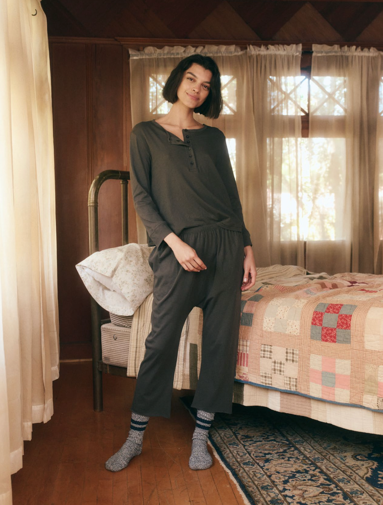 The Lounge Crop. Washed Black