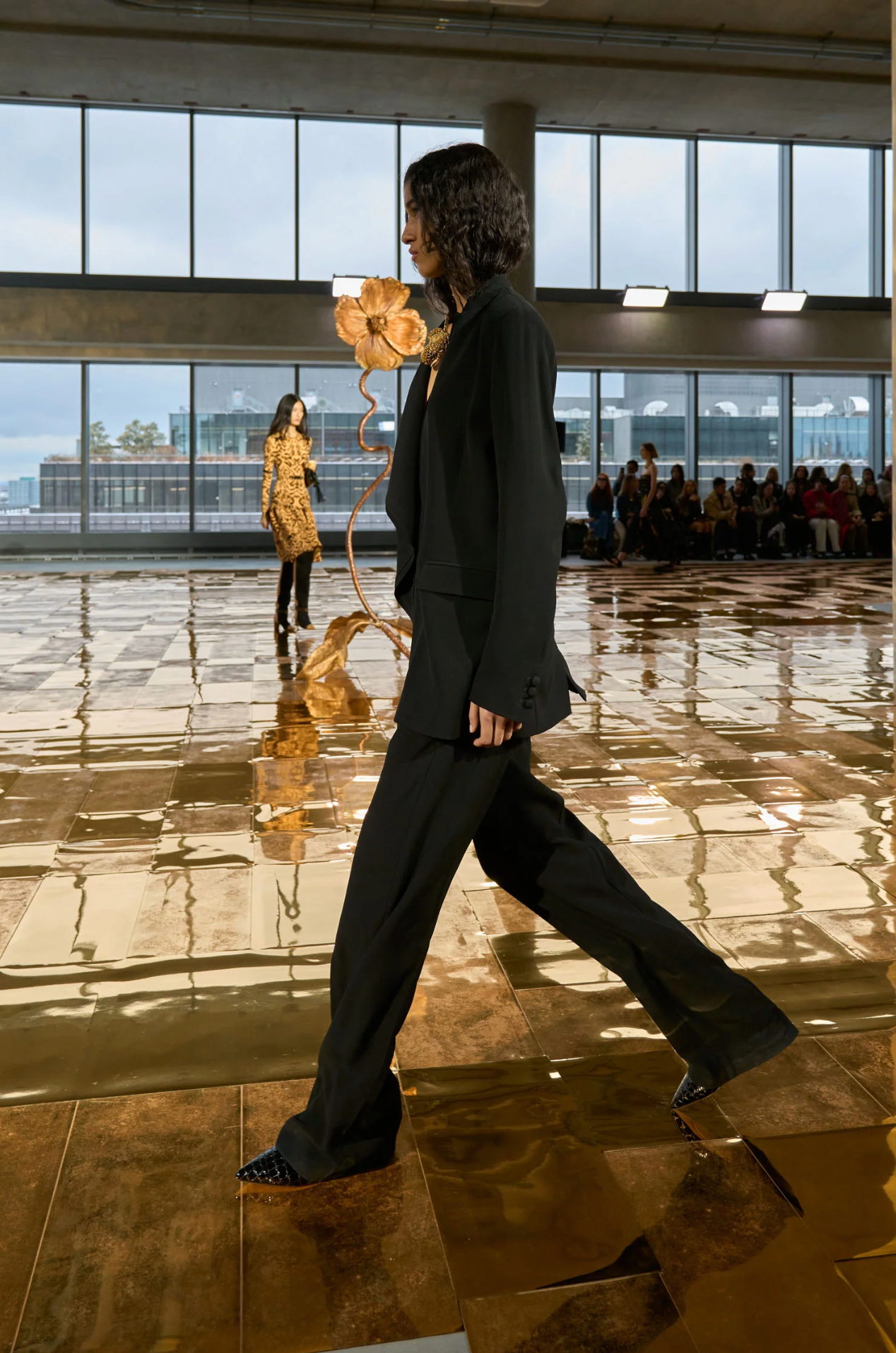 Elea Draped Front Jacket in Noir