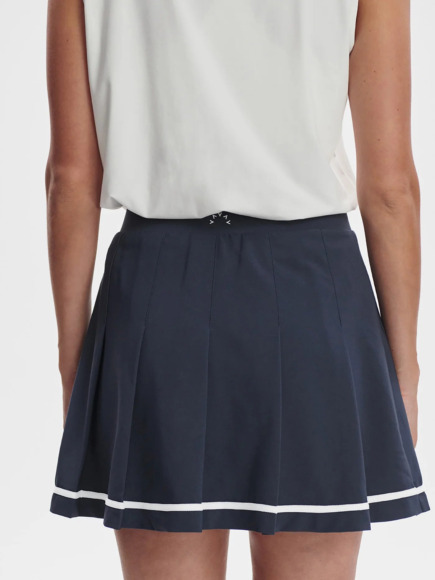 Clarendon 2.0 High Rise Skort 16" in Blue Nights