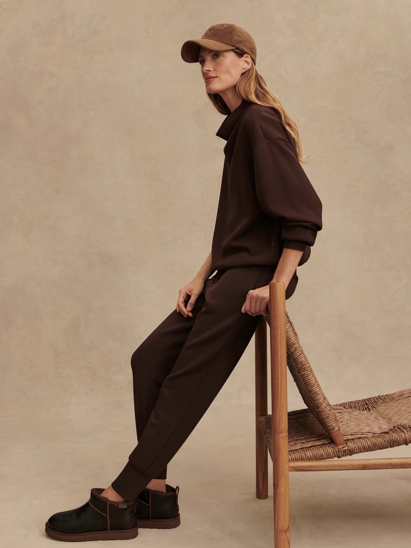 The Slim Cuff Pant 27.5" in Coffee Bean