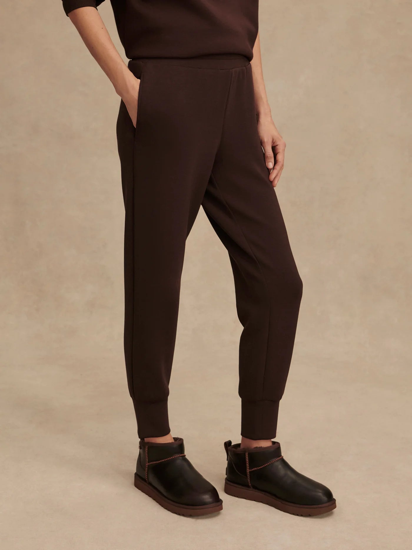 The Slim Cuff Pant 27.5" in Coffee Bean