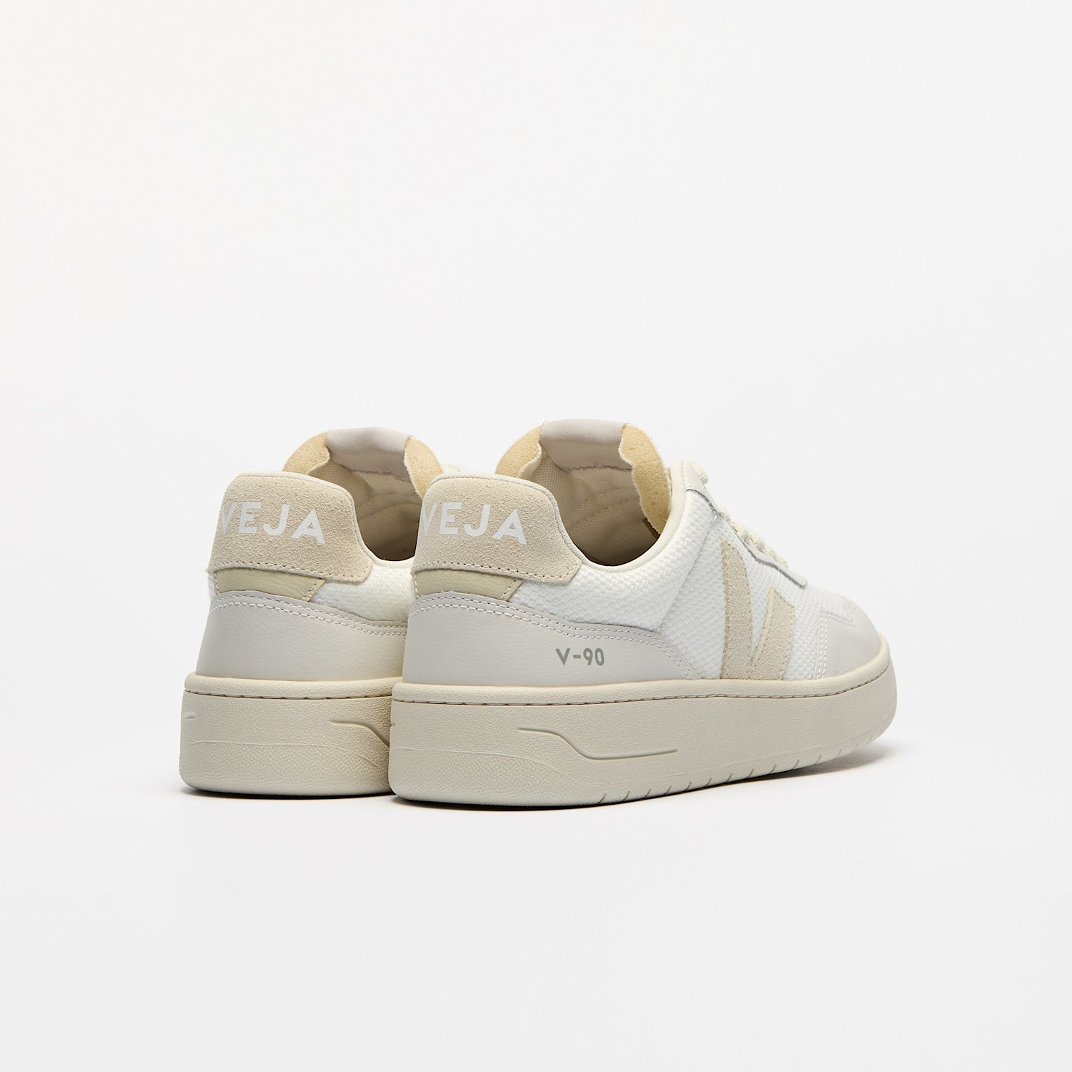V-90 B-Mesh in White Pierre