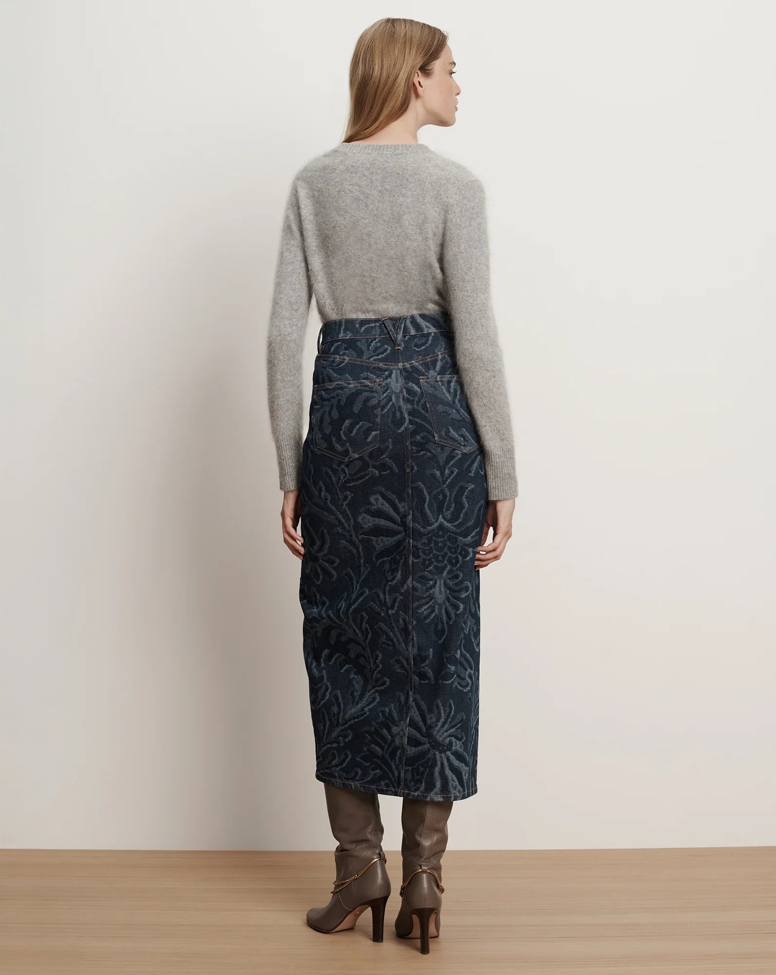 Pippen Brushed Cashmere Pullover in Heather Grey