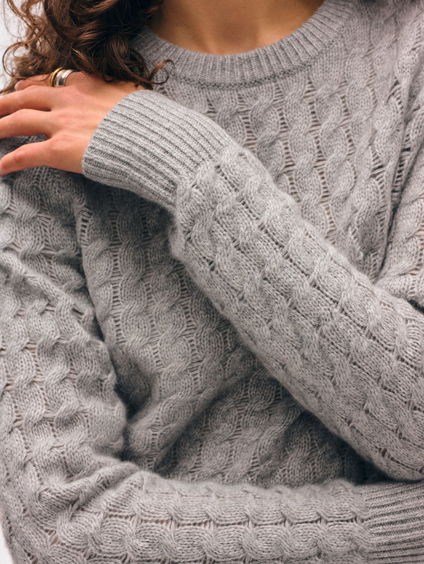 Cashmere Cable Shrunken Crew in Grey Heather