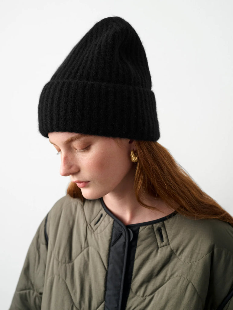 Cashmere Luxe Ribbed Beanie in Grey Heather