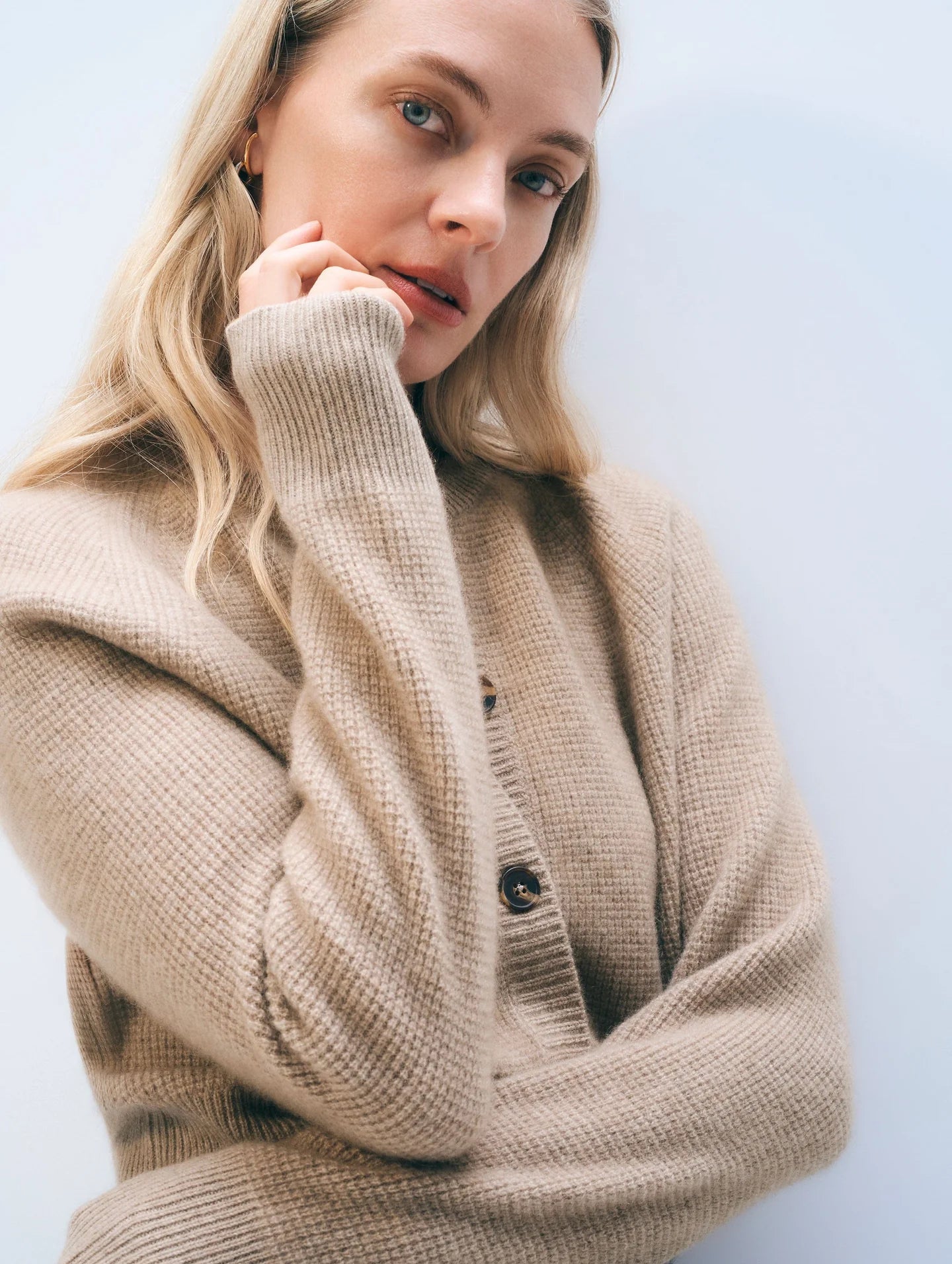 Cashmere Waffle Cardigan in Dark Umber