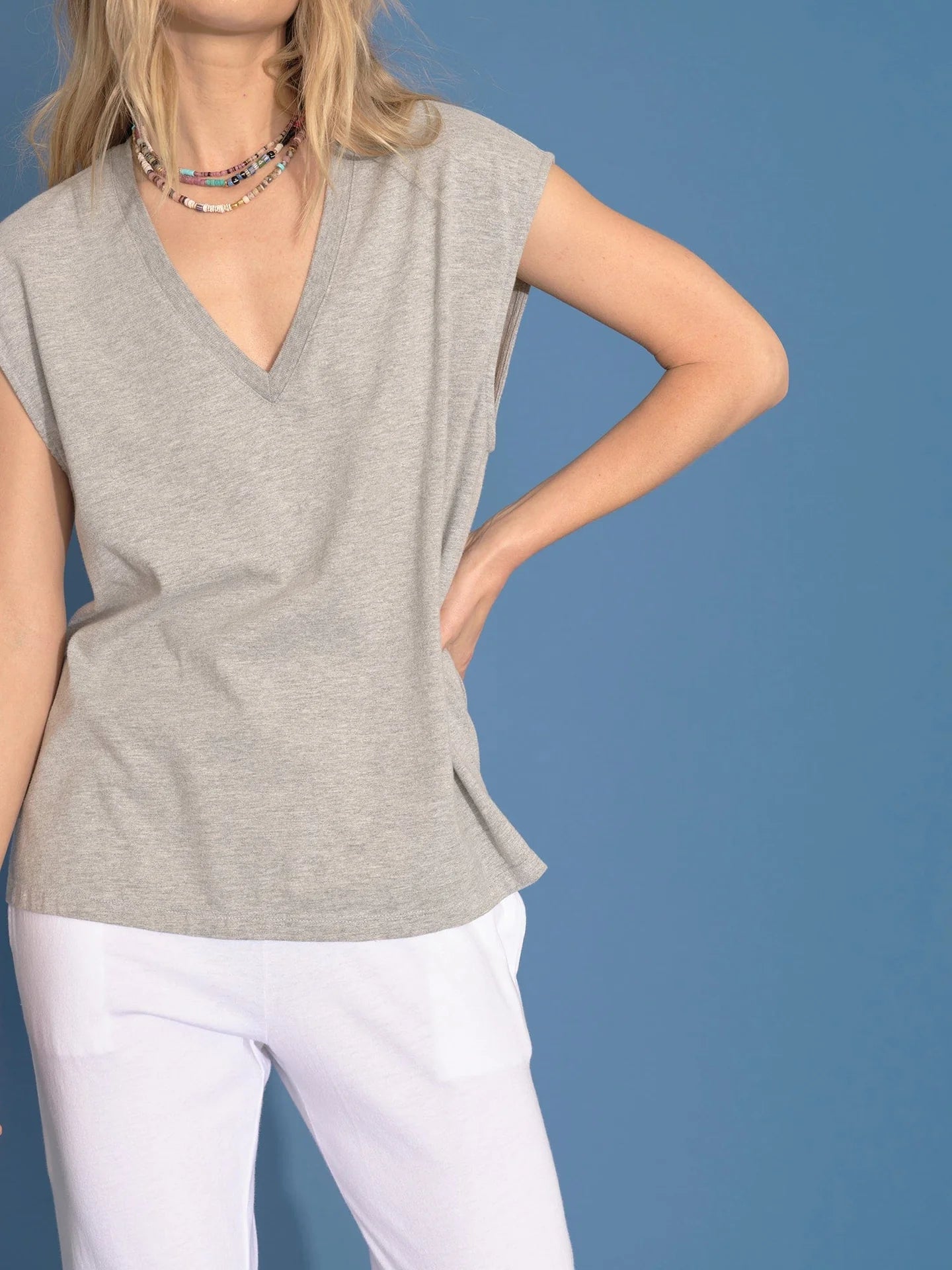 Dax Tee in Heather Grey