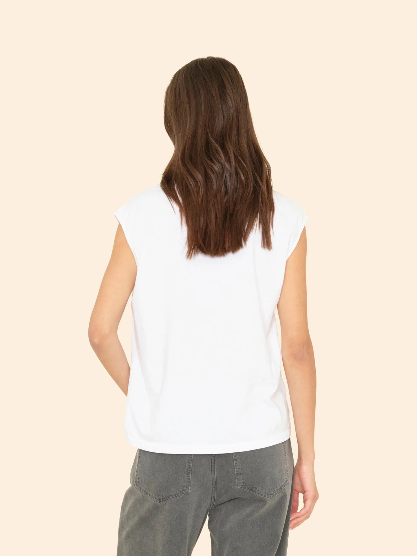 Dax Tee in Milk