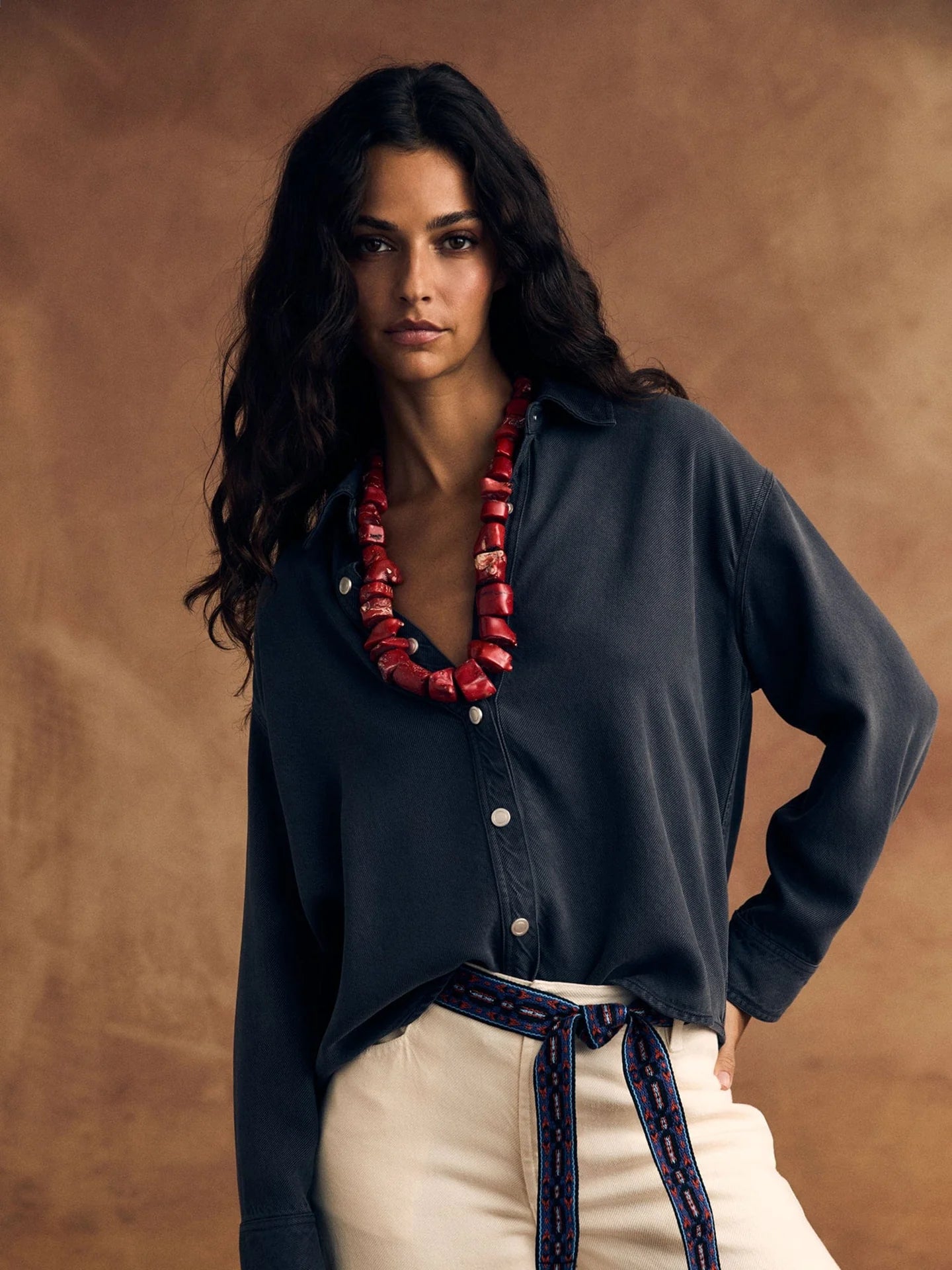 Gia Shirt in Almost Black