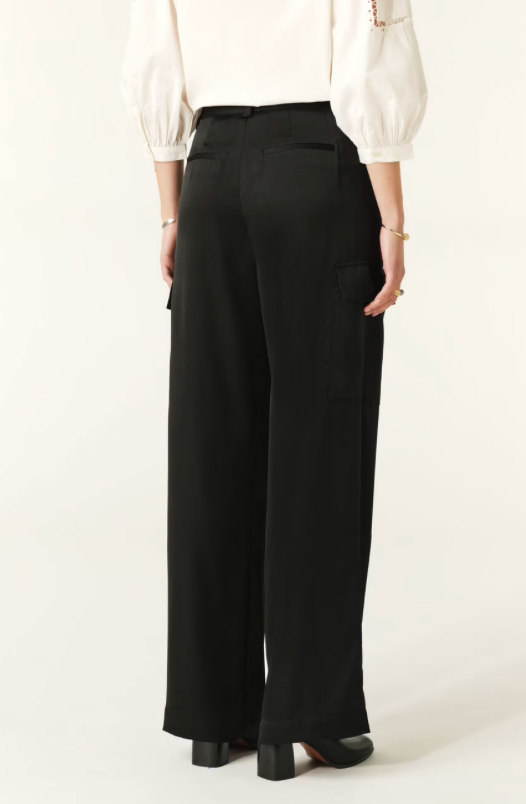 Cary Pants. Noir